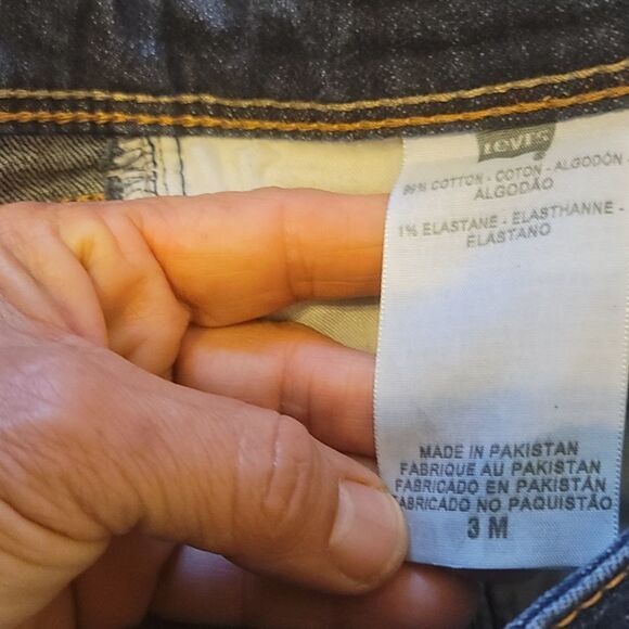 LEVI'S Women's Low rise Demi Curve Skinny Jean size 3M - Picture 9 of 10